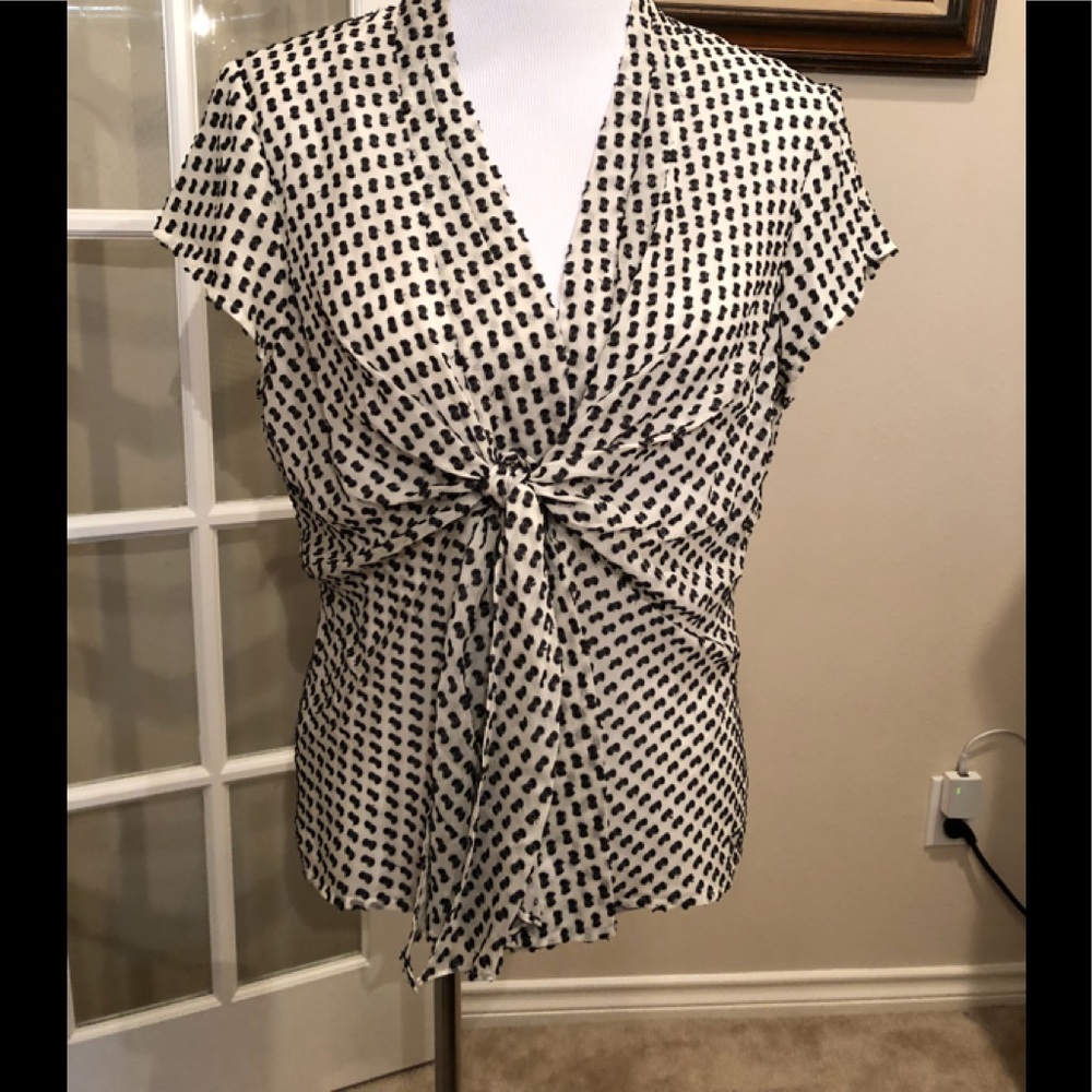 Kasper Woman’s 100% Silk Blouse